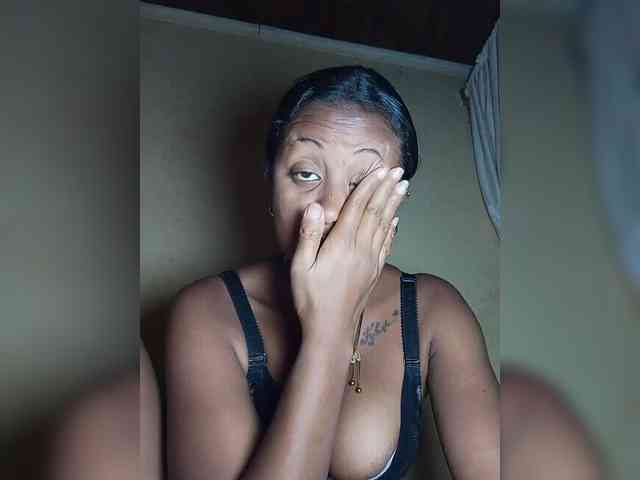 Victoria33 webcam