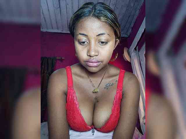 Victoria33 webcam