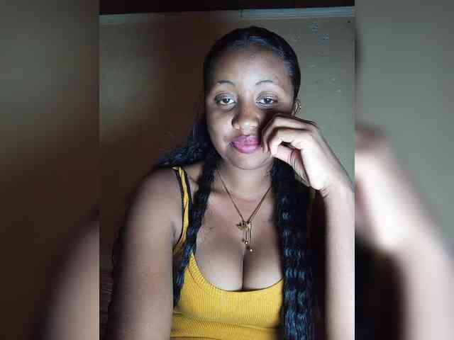 Victoria33 webcam