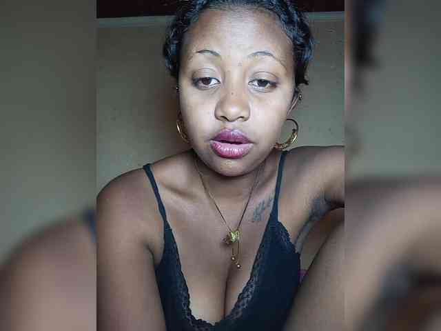 Victoria33 webcam