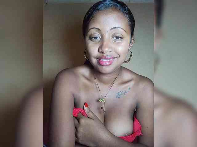 Victoria33 webcam