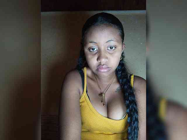 Victoria33 webcam