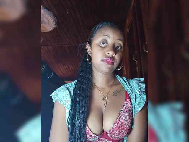 Victoria33 webcam