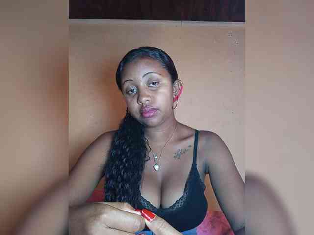 Victoria33 webcam