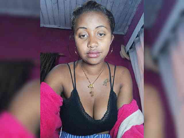 Victoria33 webcam