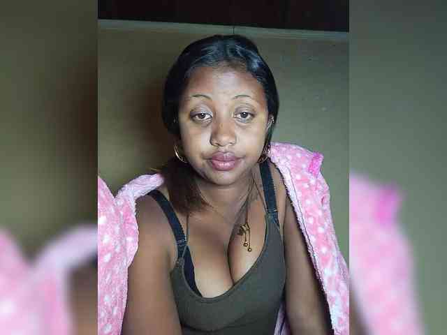 Victoria33 webcam