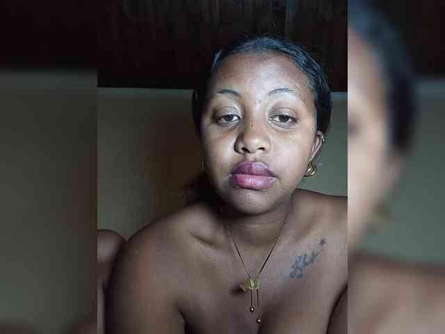 Victoria33 webcam