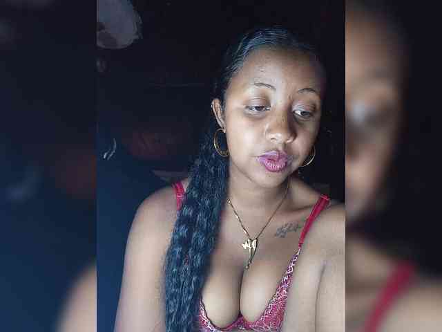 Victoria33 webcam