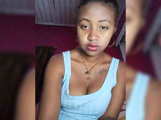 Victoria33 webcam