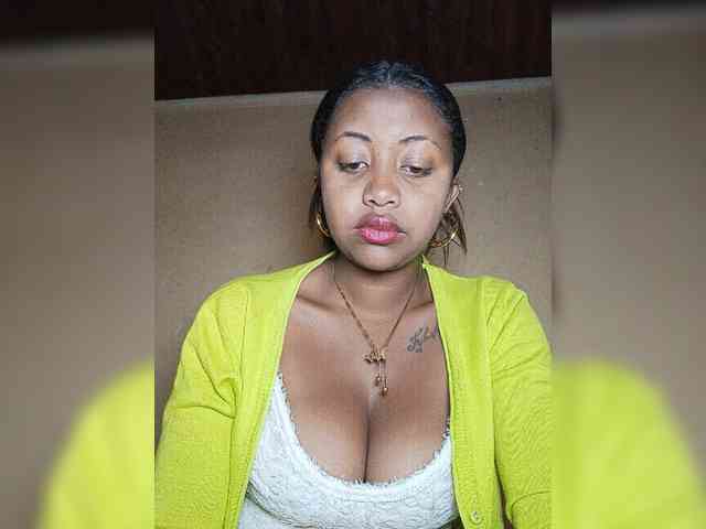 Victoria33 webcam