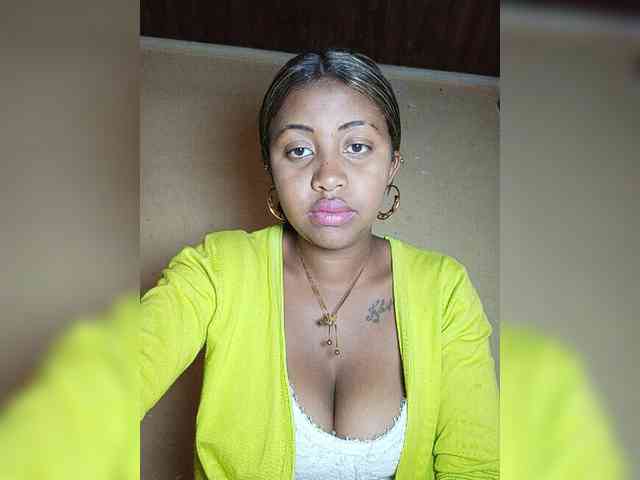 Victoria33 webcam