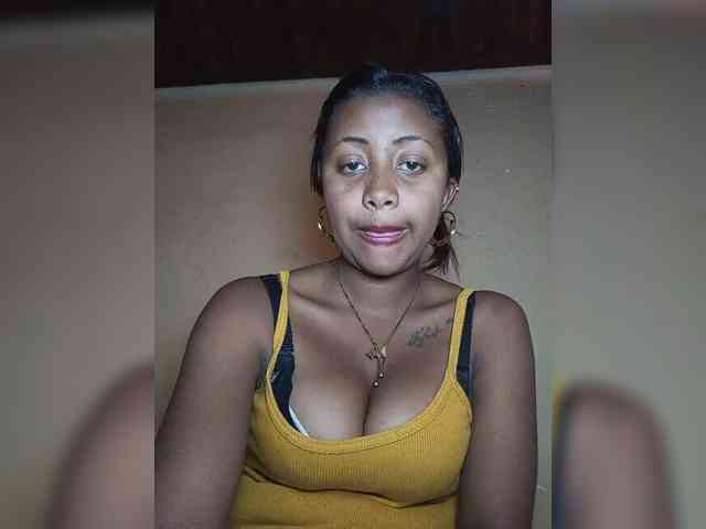 Victoria33 webcam
