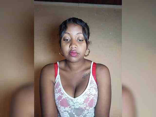 Victoria33 webcam
