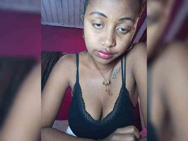 Victoria33 webcam