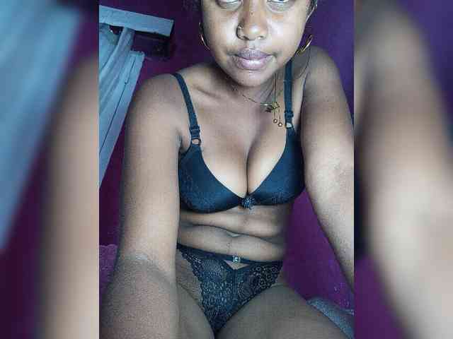 Victoria33 webcam