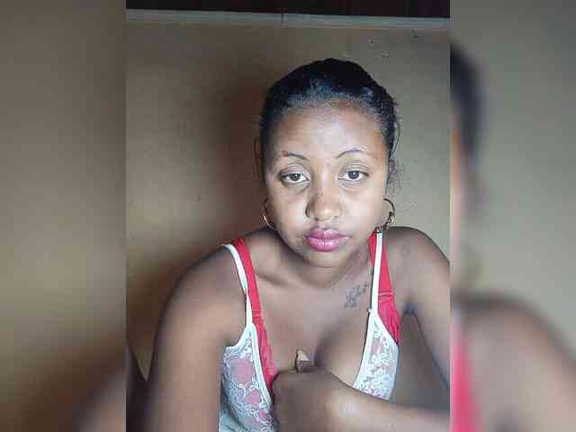 Victoria33 webcam