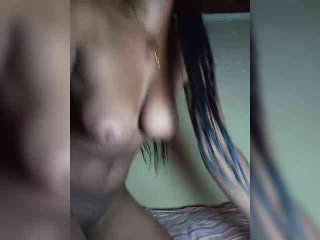 Victoria33 webcam