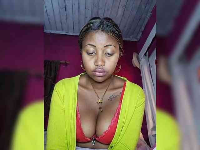 Victoria33 webcam