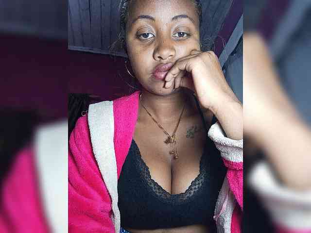 Victoria33 webcam