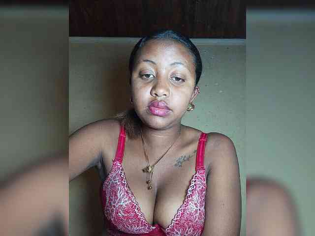 Victoria33 webcam