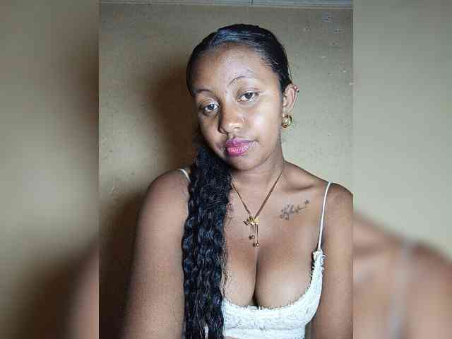 Victoria33 webcam