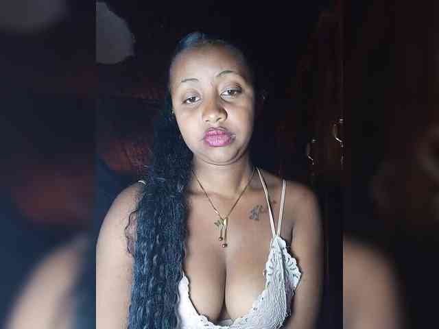 Victoria33 webcam