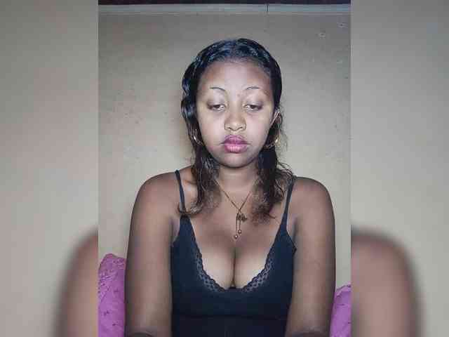 Victoria33 webcam