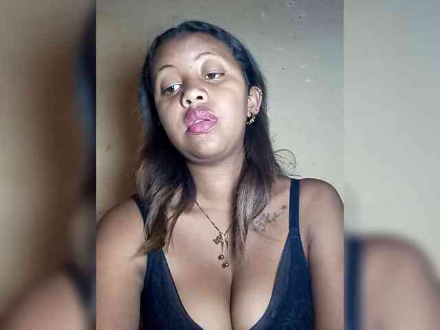 Victoria33 webcam