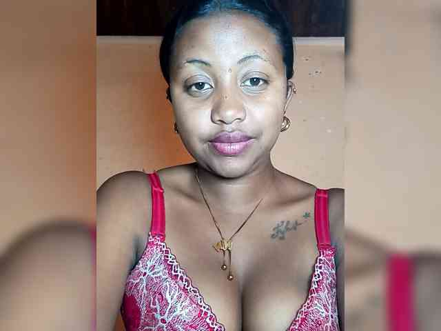 Victoria33 webcam