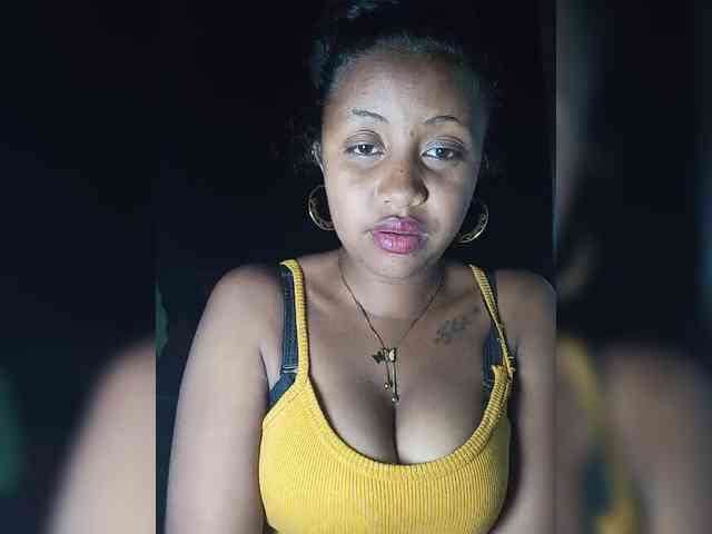 Victoria33 webcam