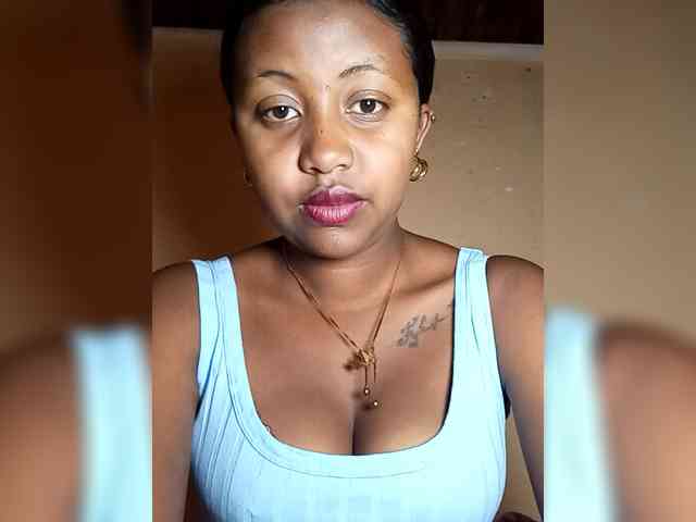 Victoria33 webcam