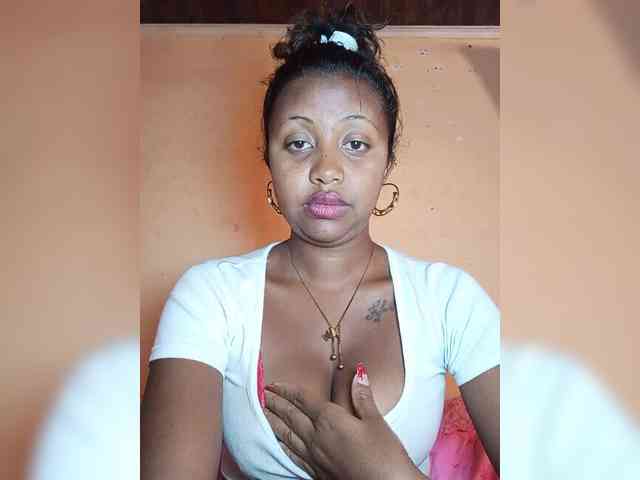 Victoria33 webcam