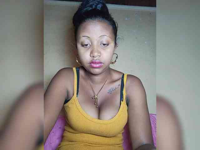 Victoria33 webcam