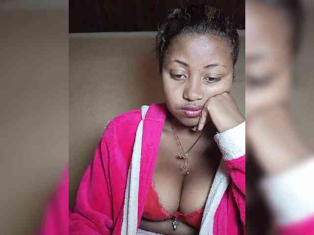 Victoria33 webcam
