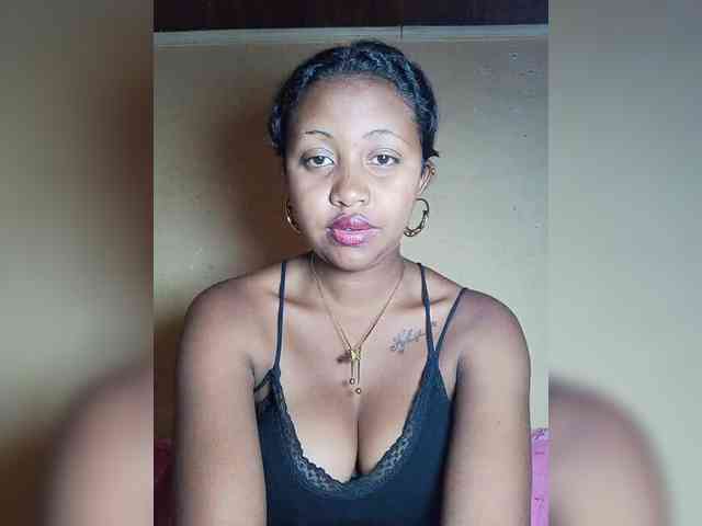 Victoria33 webcam