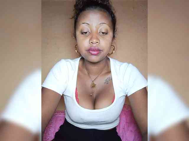 Victoria33 webcam