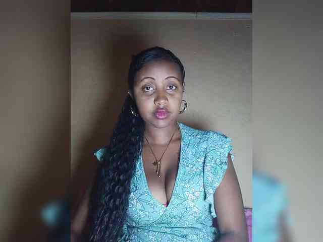 Victoria33 webcam