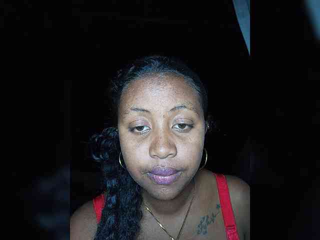 Victoria33 webcam