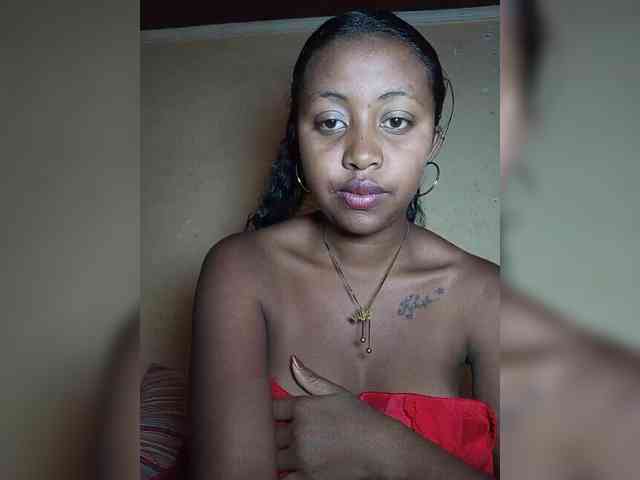 Victoria33 webcam