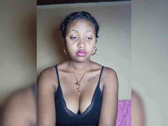 Victoria33 webcam