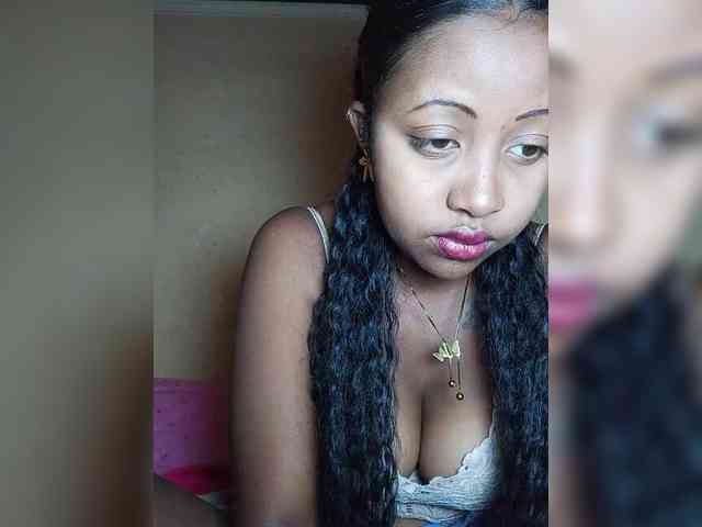 Victoria33 webcam