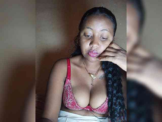 Victoria33 webcam