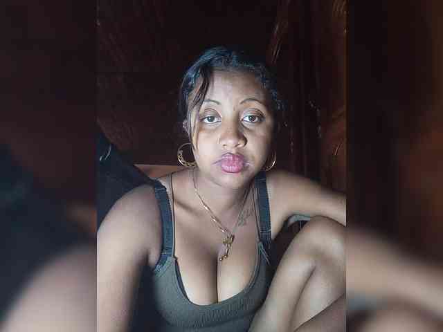 Victoria33 webcam