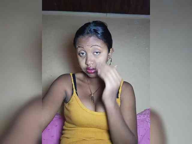 Victoria33 webcam
