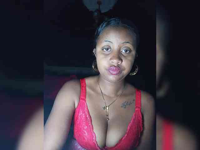 Victoria33 webcam