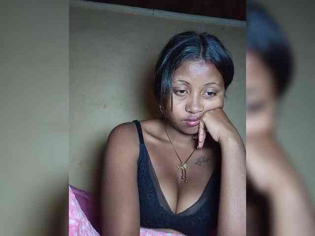 Victoria33 webcam