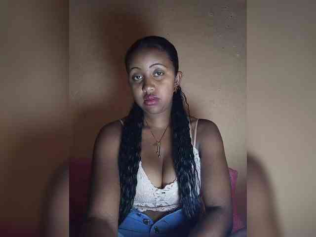 Victoria33 webcam