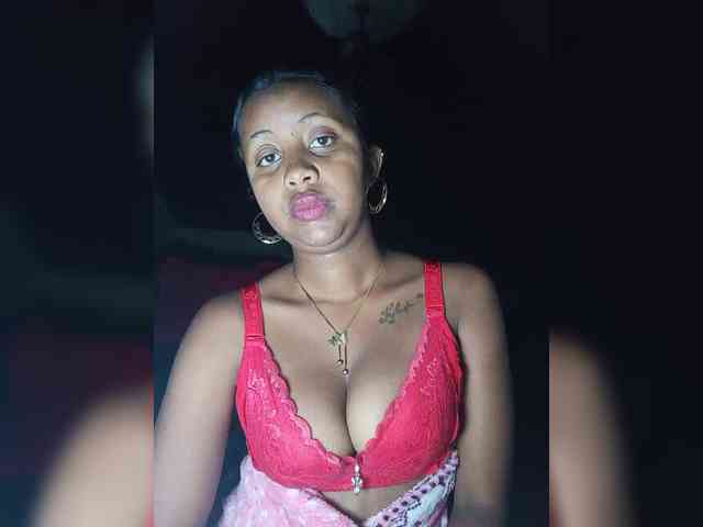 Victoria33 webcam