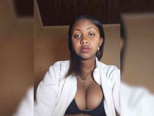 Victoria33 webcam