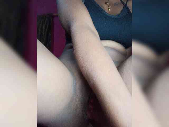 Victoria33 webcam